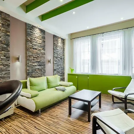 Bpr Leafy Oasis Budapest